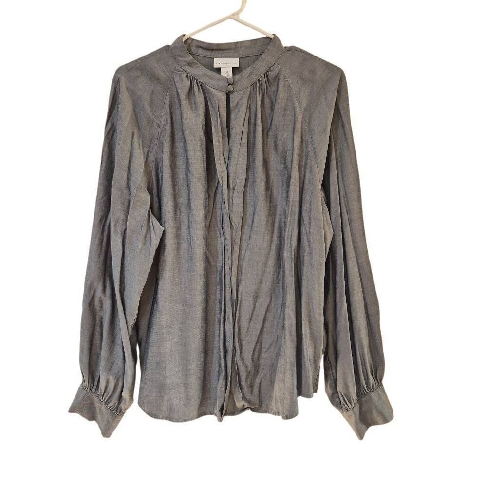 Liz Claiborne Blue Chambray Poly /Rayon Long Sleeve Blouse